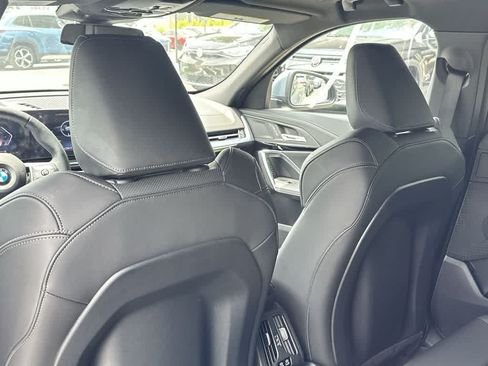 Used 2025 BMW X2 xDrive28i AWD/4WD image 23