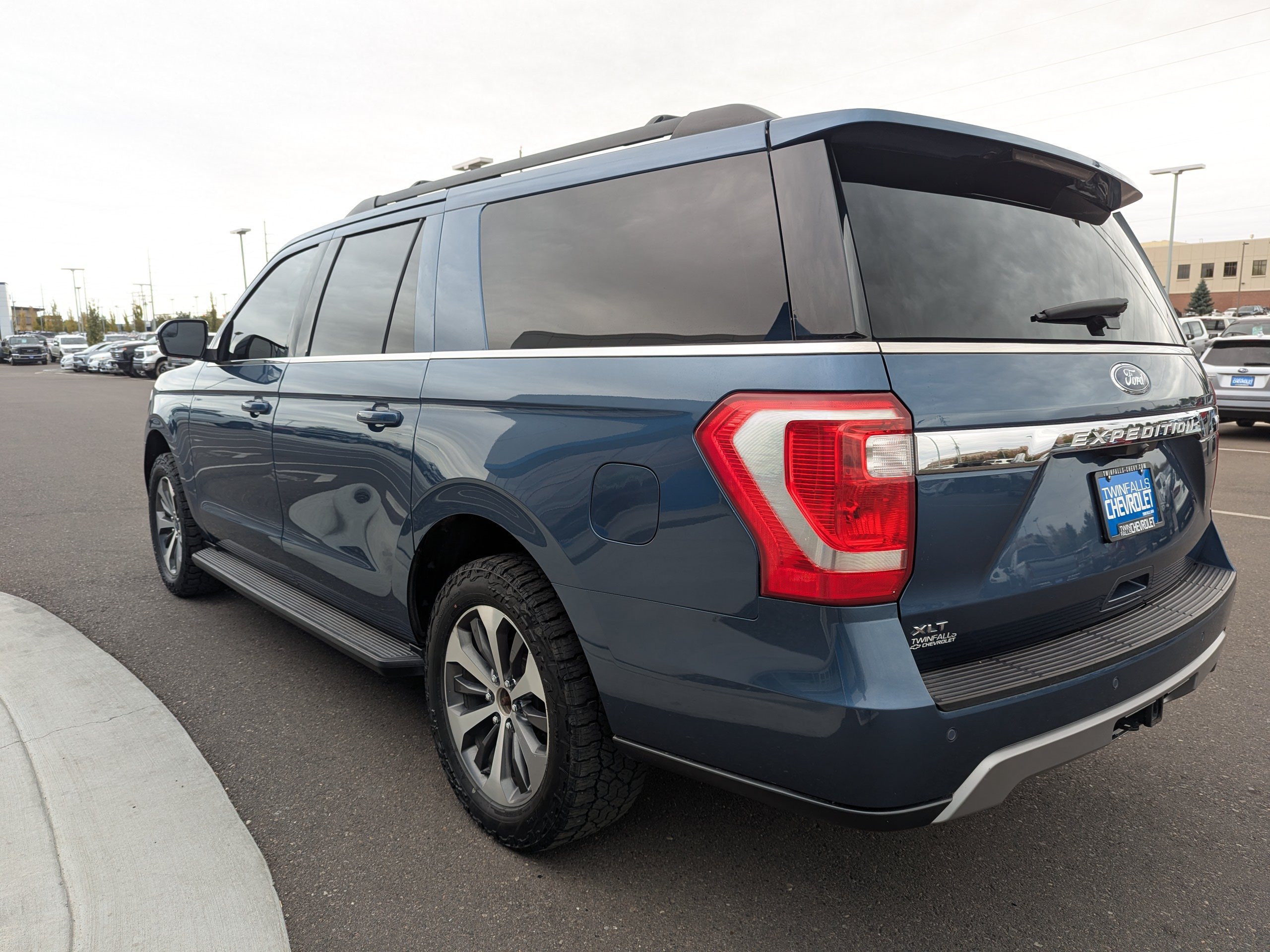 Used 2018 Ford Expedition Max XLT w/ Equipment Group 201A AWD/4WD image 28