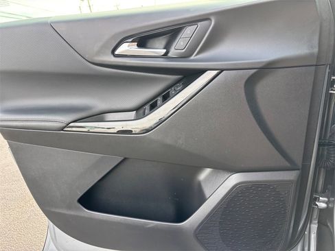 Certified 2025 Chevrolet Equinox LT image 24