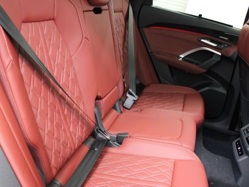 New 2026 Audi SQ5 Prestige AWD/4WD image 20