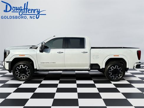 New 2026 GMC Sierra 2500 Denali Ultimate w/ LPO, Black Badging Package image 2