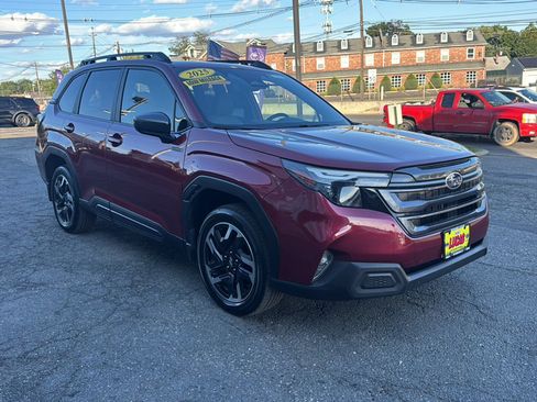 Used 2025 Subaru Forester Premium w/ Protection Package (1PH) AWD/4WD image 4