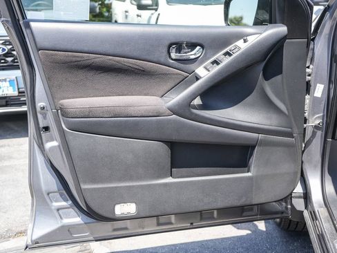 Used 2014 Nissan Murano SV w/ Value Package FWD image 26