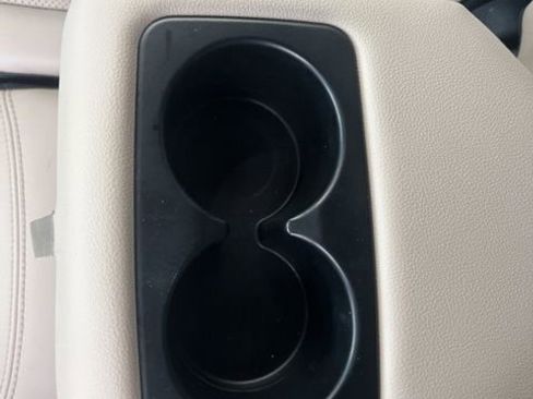 Used 2022 Ford Escape SEL image 19