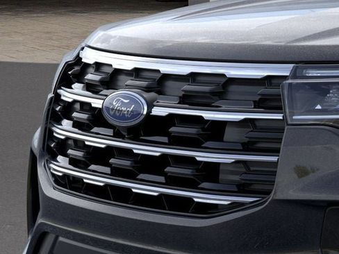 New 2026 Ford Explorer Active w/ Active Comfort Package image 17