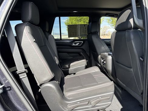 Used 2022 Chevrolet Tahoe RST w/ Luxury Package AWD/4WD image 23