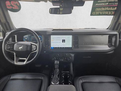 Used 2025 Ford Bronco Badlands AWD/4WD image 17