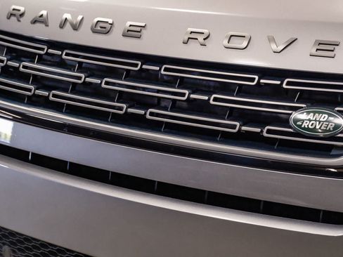 Used 2025 Land Rover Range Rover Evoque S AWD/4WD image 13