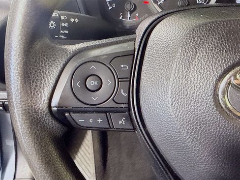 Used 2022 Toyota Corolla LE FWD image 14