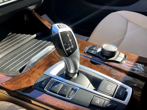 Used 2017 BMW X3 xDrive28i image 16