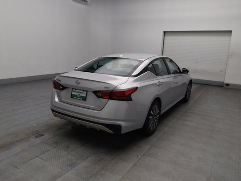 Used 2024 Nissan Altima 2.5 SV image 9