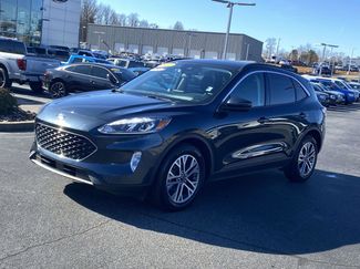 Used 2022 Ford Escape SEL video 3