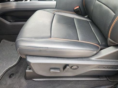 Used 2025 Ford F250 Lariat w/ Lariat Ultimate Package image 25