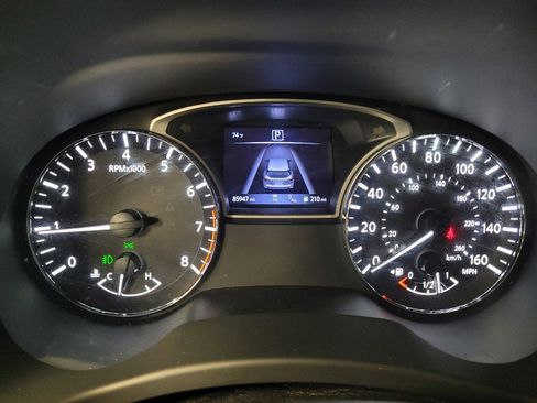 Used 2020 Nissan Pathfinder SV FWD image 23