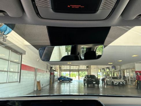 Used 2025 Hyundai Palisade SEL FWD image 19