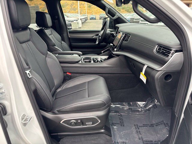 New 2026 Jeep Grand Wagoneer Limited AWD/4WD image 30