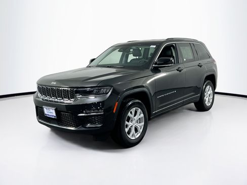 Used 2023 Jeep Grand Cherokee Limited AWD/4WD image 1