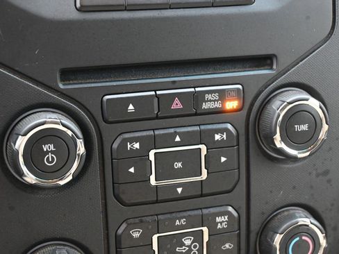 Used 2014 Ford F150 XLT w/ Equipment Group 302A Luxury image 16