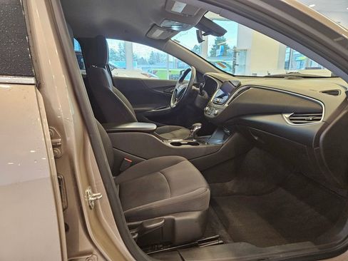 Used 2022 Chevrolet Malibu RS FWD image 24