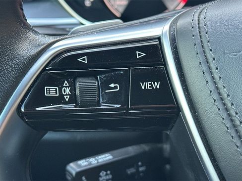 Used 2021 Audi A8 L 4.0T image 28
