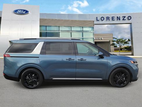 Used 2024 Kia Carnival SX Prestige FWD image 4