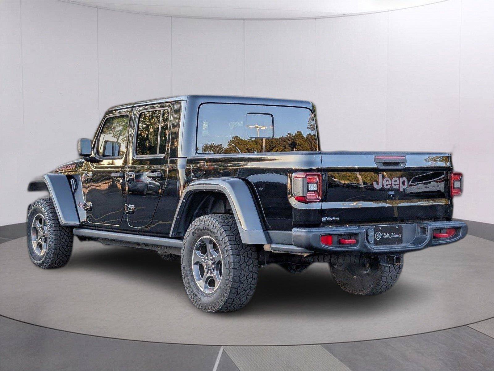 Used 2023 Jeep Gladiator Rubicon w/ LED Lighting Group AWD/4WD image 3