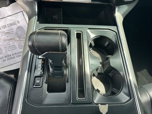 Used 2022 Ford F150 Lariat image 28