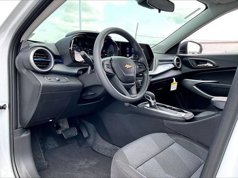 New 2026 Chevrolet Trax LS FWD image 8