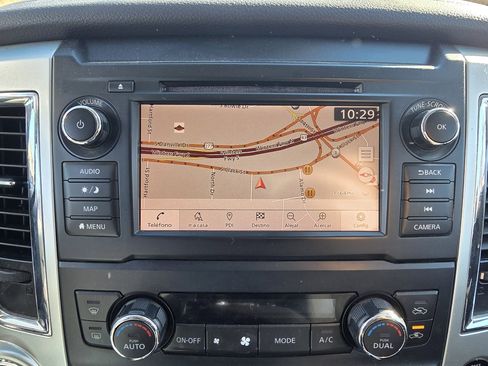 Used 2019 Nissan Titan SV w/ SV Convenience Package image 19