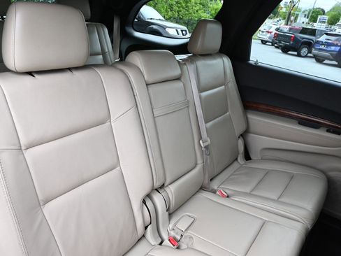 Used 2016 Dodge Durango Limited w/ Premium Group AWD/4WD image 29