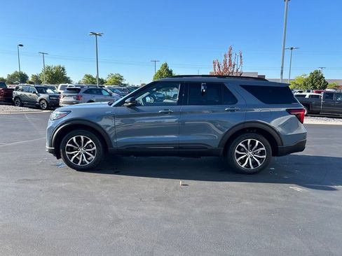 New 2027 Ford Explorer ST-Line AWD/4WD image 9