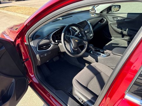 Used 2024 Chevrolet Malibu RS FWD image 20