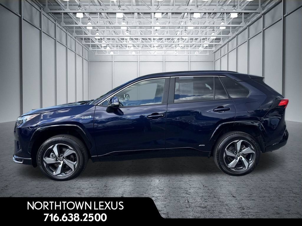 Used 2024 Toyota RAV4 SE w/ Weather & Moonroof Package AWD/4WD image 3