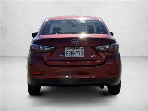 Used 2017 Toyota Yaris iA image 6