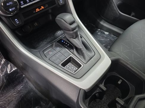 Certified 2025 Toyota RAV4 XLE AWD/4WD image 22