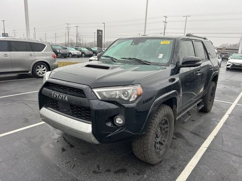 Used 2022 Toyota 4Runner TRD Off-Road Premium image 13