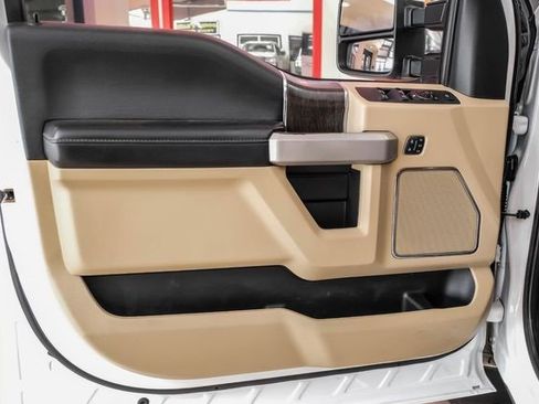 Used 2020 Ford F350 Lariat w/ Lariat Ultimate Package image 39