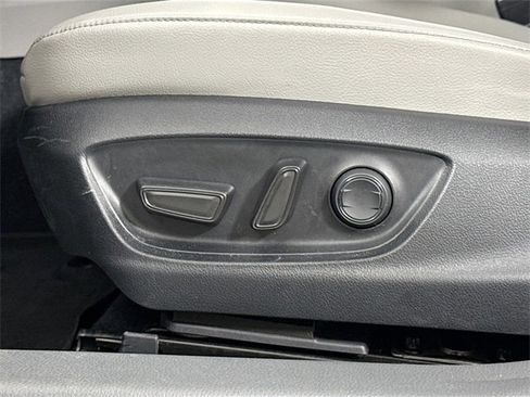 Certified 2022 Toyota Camry XSE image 12