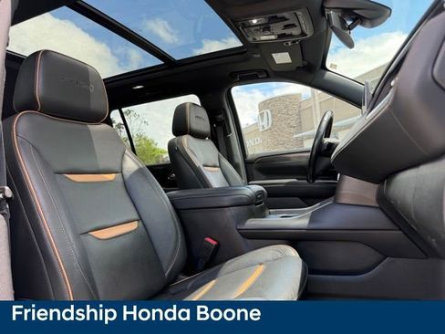Used 2022 GMC Yukon XL AT4 w/ Technology Package AWD/4WD image 56