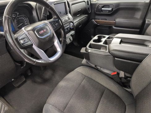 Used 2019 GMC Sierra 1500 Elevation w/ X31 Off-Road Package AWD/4WD image 9