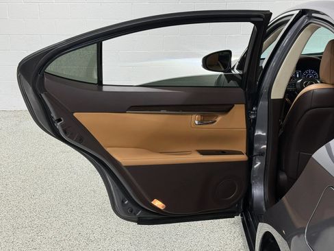 Used 2017 Lexus ES 350 w/ Premium Package FWD image 63