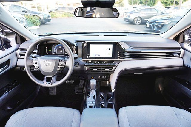 Used 2026 Toyota Camry LE FWD image 28