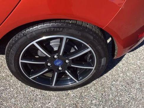 Used 2018 Ford Fiesta SE w/ Cold Weather Package image 11