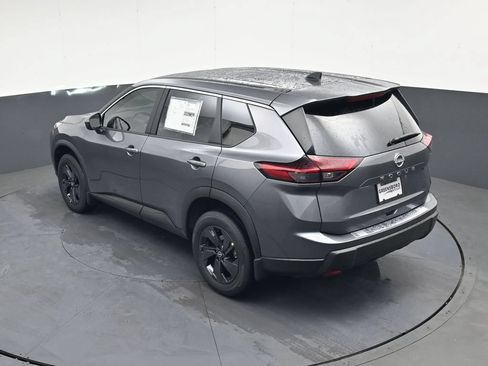 Certified 2026 Nissan Rogue SV FWD image 36