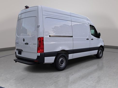 New 2026 Mercedes-Benz Sprinter 144 Cargo image 5