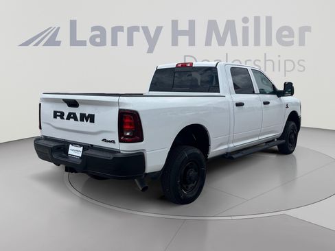 New 2026 RAM 2500 Tradesman AWD/4WD image 5