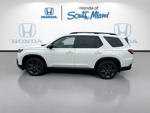 New 2026 Honda Pilot Sport image 4