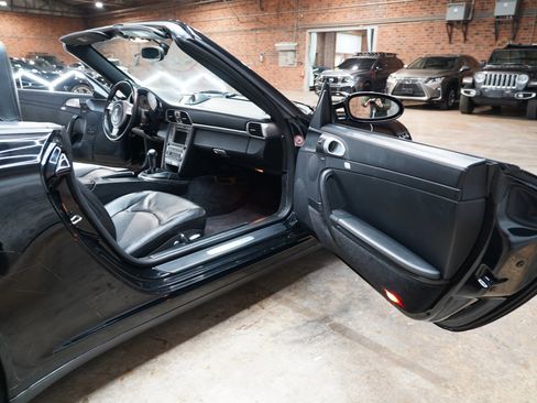 Used 2006 Porsche 911 Carrera 4S image 51