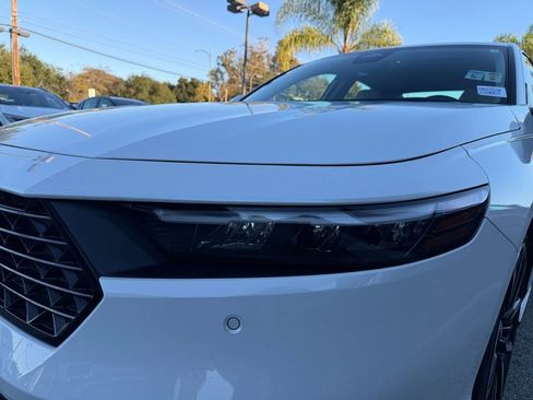 Used 2023 Honda Accord Touring image 33