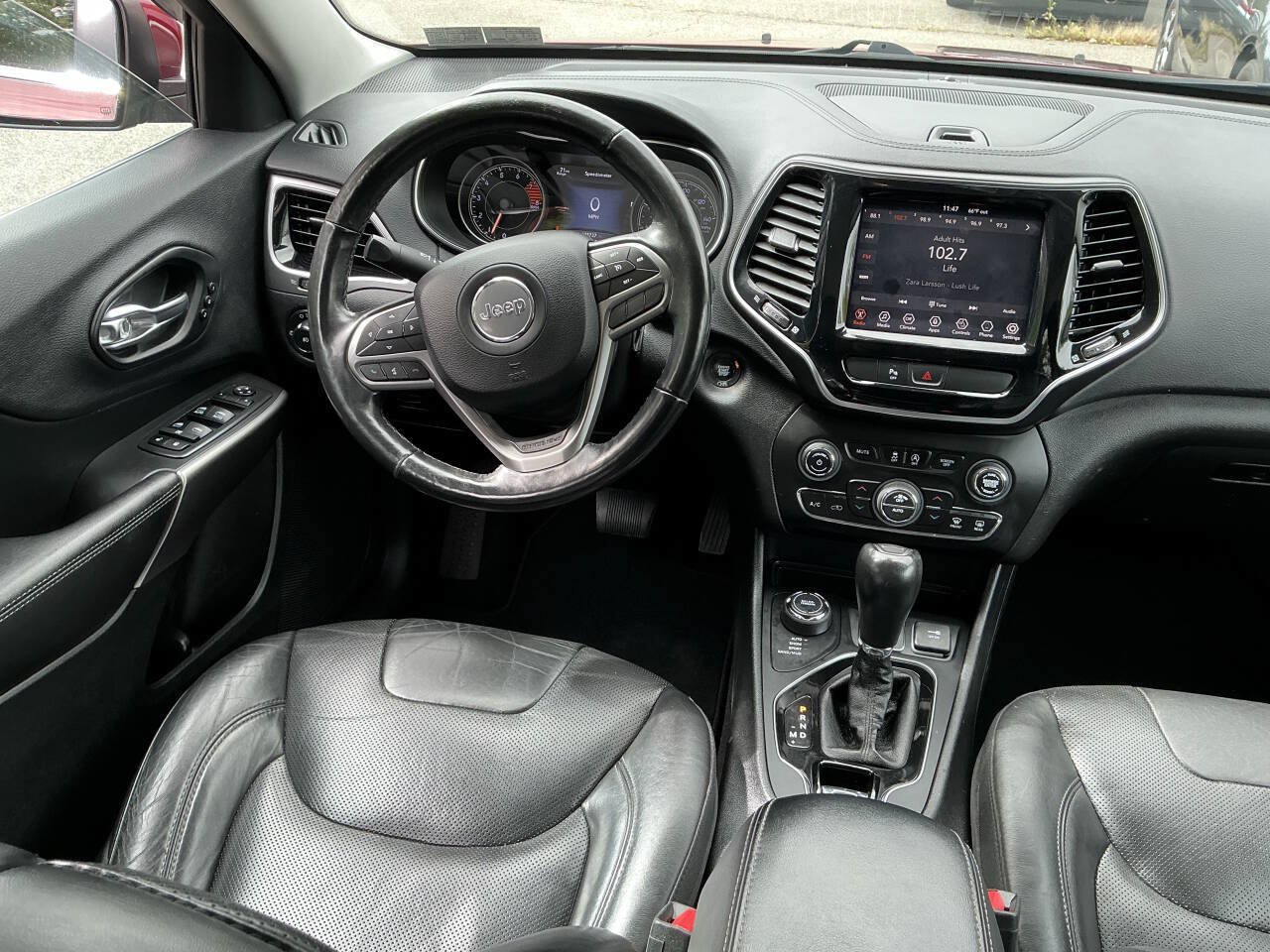 Used 2019 Jeep Cherokee Limited AWD/4WD image 17